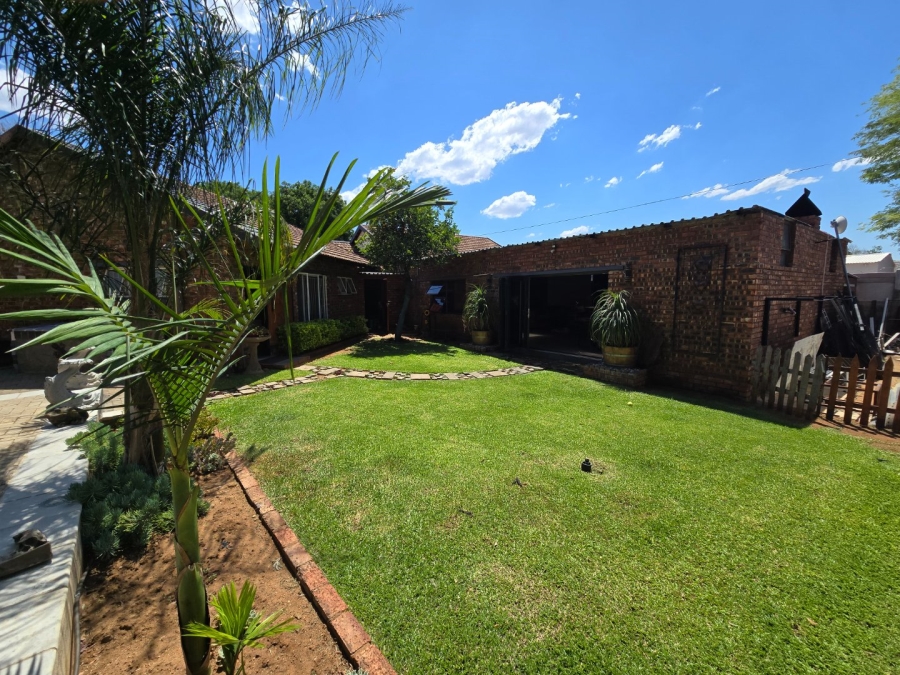 4 Bedroom Property for Sale in Bodorp North West